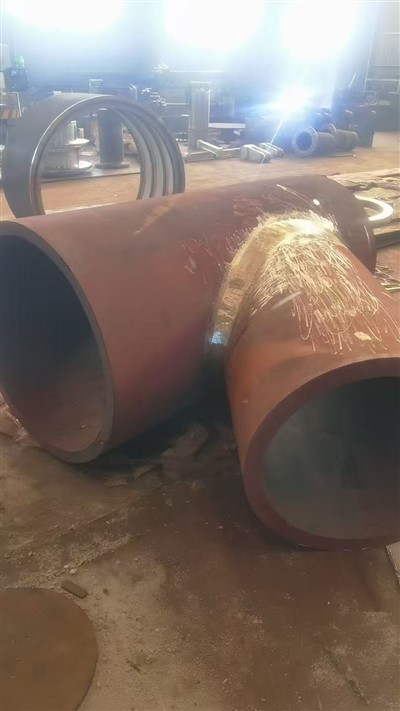 711×610×52 gruixuda-acer al carboni soldat tipus Y-tee